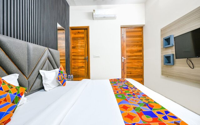 Fabhotel K9 Stay