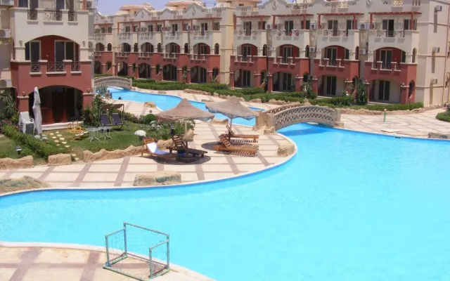 La Sirena Hotel Beach Resort