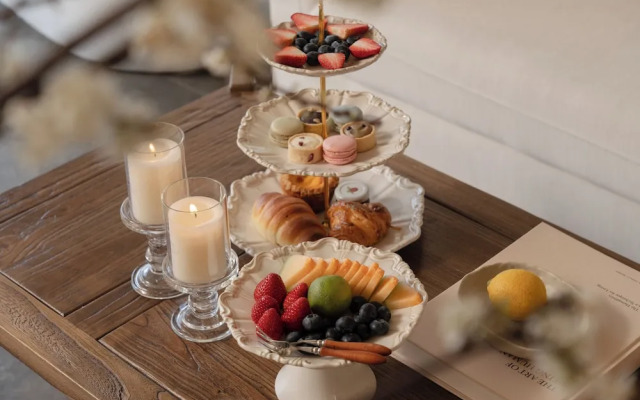 Floating Life Boundless Wild Resort