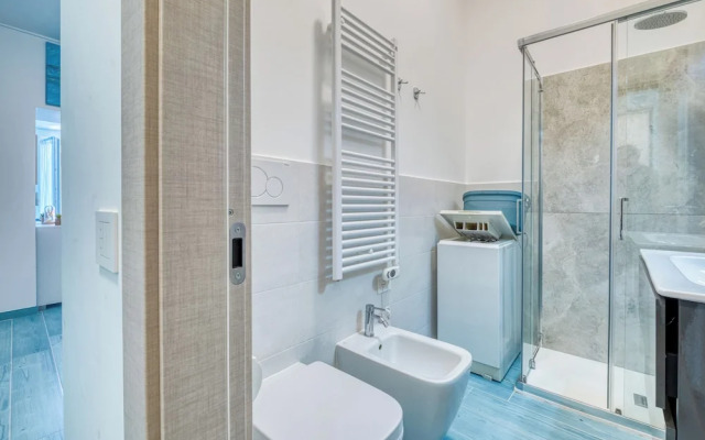 Merlo E - town center & private parking