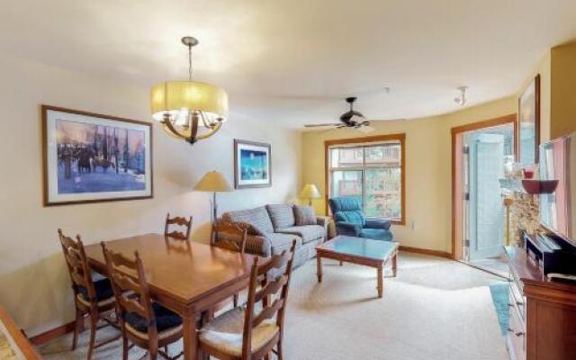 Powderhorn Lodge 413: Woodland Star Suite