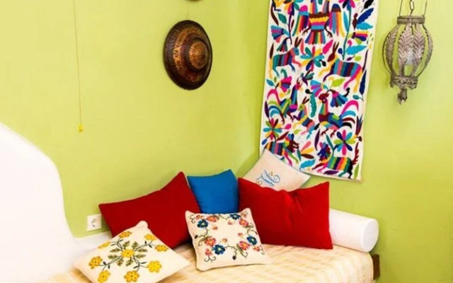 The Architect's Village House - Roof Terrace - AC - Wifi - SAT TV