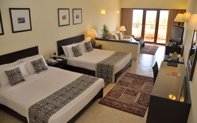Fort Arabesque Resort, Spa & Villas