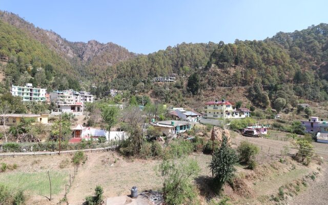 OYO 13270 Home Cozy 1BHK Shyamkhet Bhowali