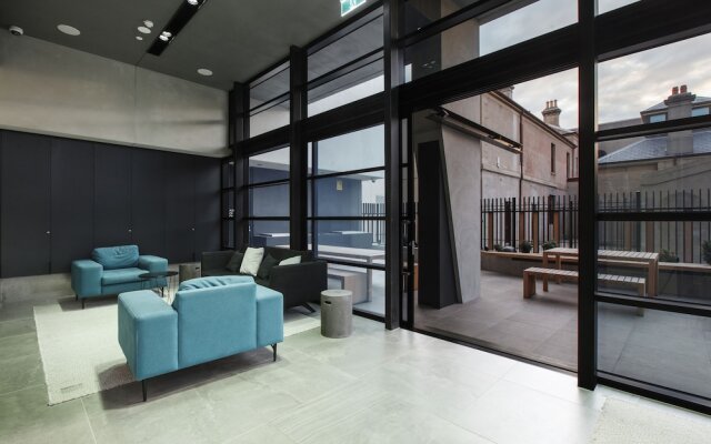 Ocean Views - Top Location - Parking - Restaurants