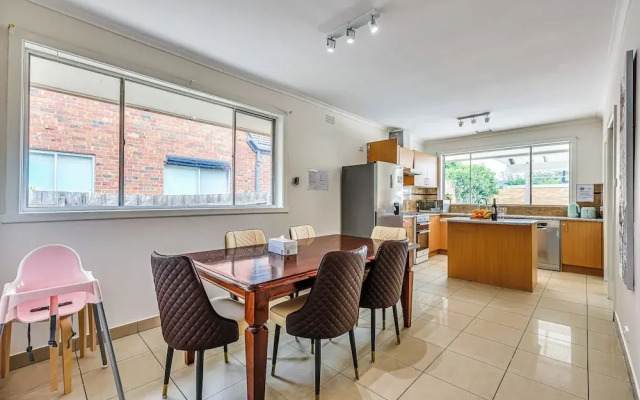 StayAU Serene 3BR Haven for Families