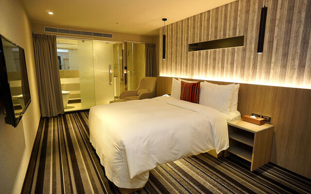 Urban Chic Inn