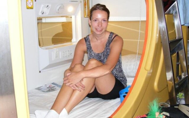 Xian Capsule Hotel