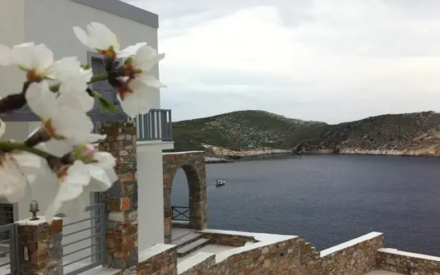 Syros Villas at Achladi Gulf