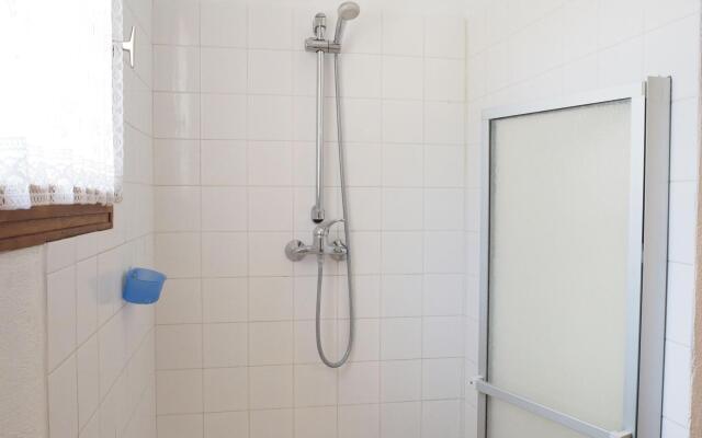 Holiday home with outdoor pool, Bédoin