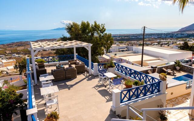 Hotel Thira