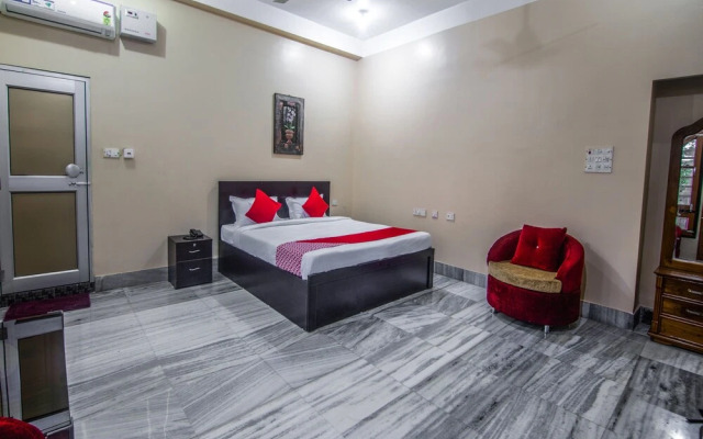 OYO 12808 Victoria Villa