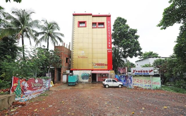 OYO 16627 Xpress Inn