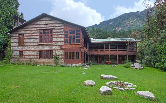 Guesthouse with parking in Siyal, Manali, by GuestHouser 41366