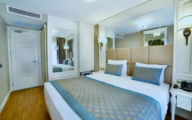 Beethoven Hotel & Suite