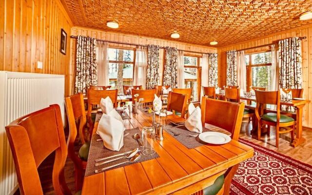 Shaw Inn