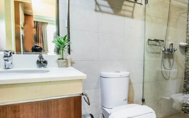 Luxury Condo 904 at The Padgett Place