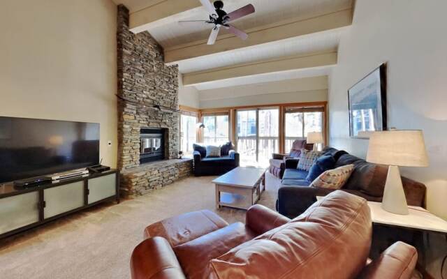 Spacious Snowbird Condo Unit Slopeside In Quiet Canyon Neighborhood