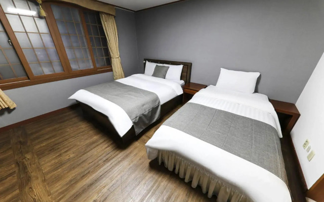 Major Hotel