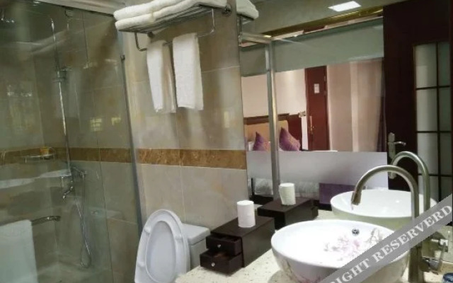 Zuiyang Tianjie Hotel