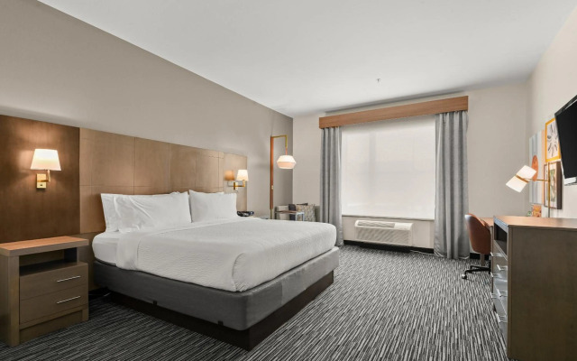 Holiday Inn Gonzales by IHG