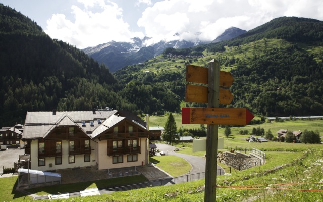 Hotel Domina Parco dello Stelvio