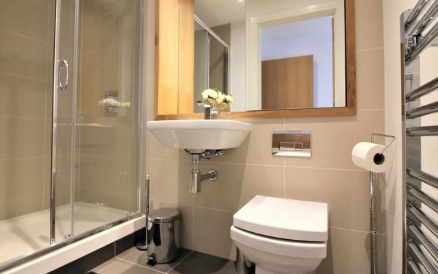 Admiral Tower Apartment