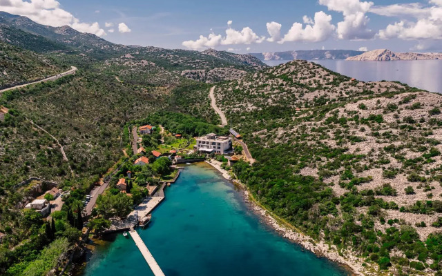 Veladrion Resort