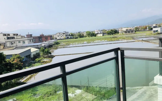 Single Eyelid Hostel
