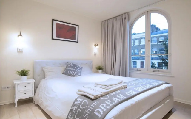 2-bedroom Notting Hill Apartment With Terrace, London