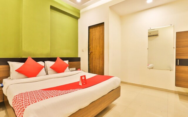 OYO 6752 Hotel Apollo
