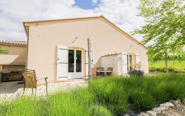 Modern Apartment in Segonzac with Swimming Pool