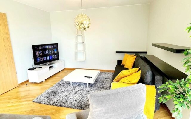 One bedroom flat with parking&balcony