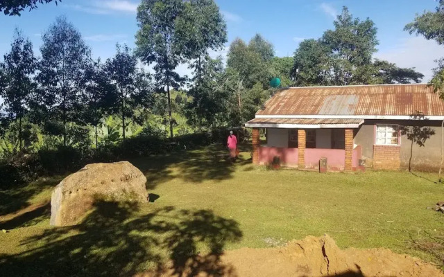Sipi Backpackers