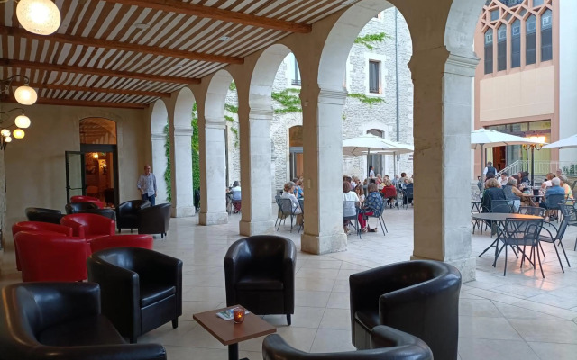 Hotellerie Notre Dame de Lumieres