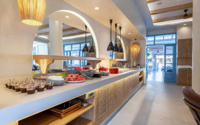 Mythos Suites Hotel