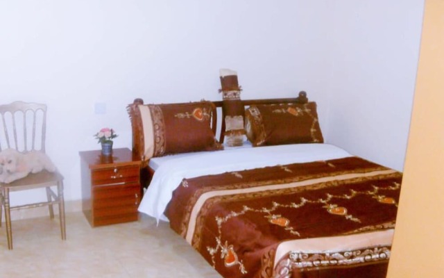 Naju Guest House Masindi