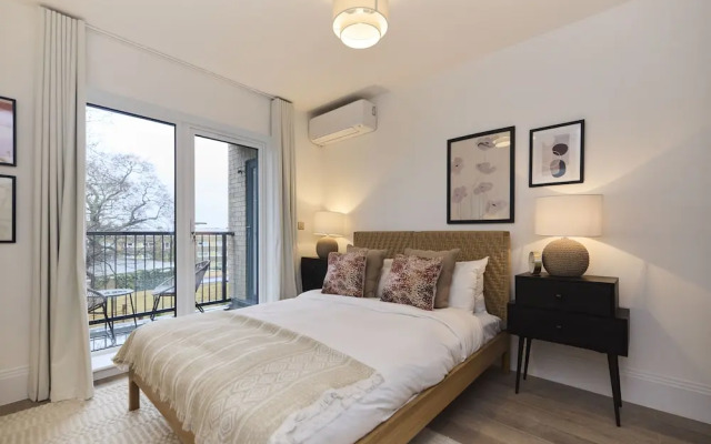 The Wembley Park Gem - Lovely 2bdr Flat With Balcony