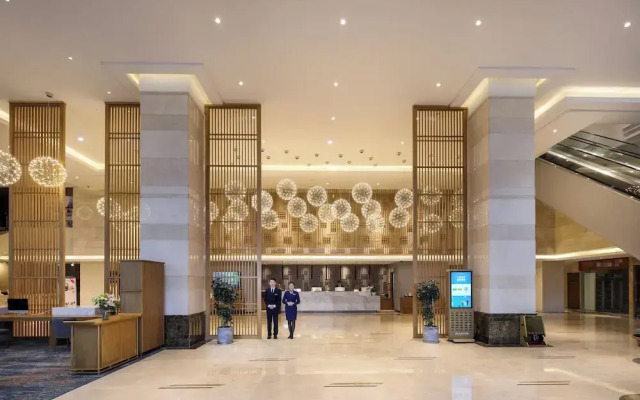 Mehood Lestie International Hotel Nancun Wanbo Metro Station Branch