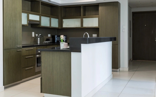 Superb apartment walking distance to Burj Khalifa