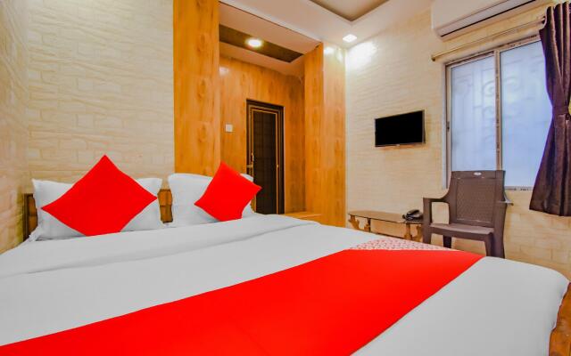 Golden Imperial by OYO Rooms