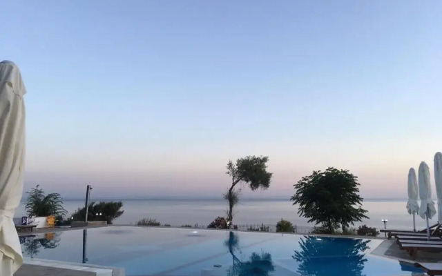 Samothraki Beach Apartments and Suites Hotel