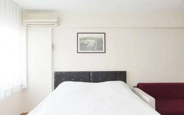 Roncalli Suite And Apart Ii