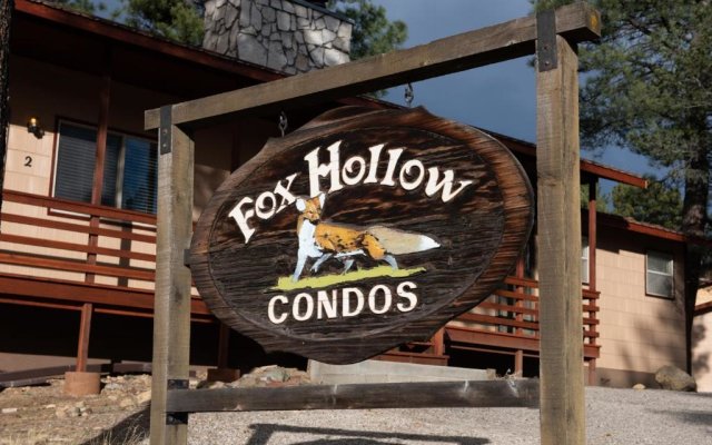 Fox Hollow Condo #08, 2 Bedrooms, Sleeps 6, Wood Stove, Barbecue