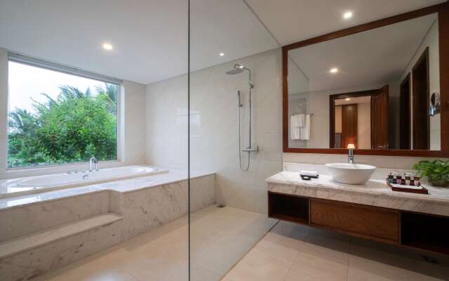 Gold Coast Hotel Resort & Spa