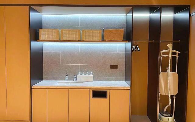 Ji Hotel Xian Xinjiamiao Metro Station