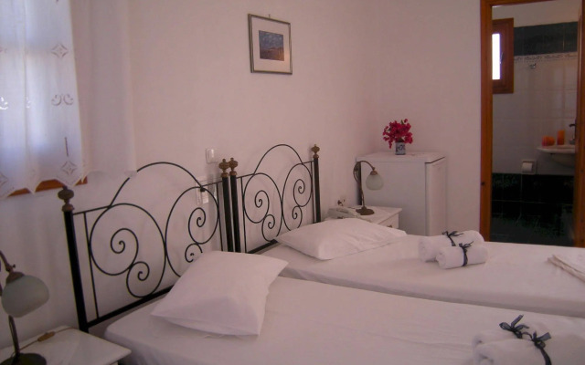 Hotel Roussos Beach