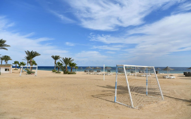 Wadi Lahmy Azur Resort