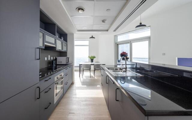 Homesgetaway - Lovely 1BR Bellevue Tower