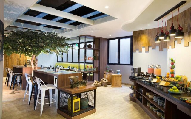 Kamaniiya Petitenget Seminyak